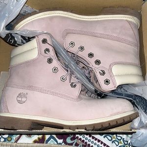 Womens 9.5 TIMBERLAND boots EUC